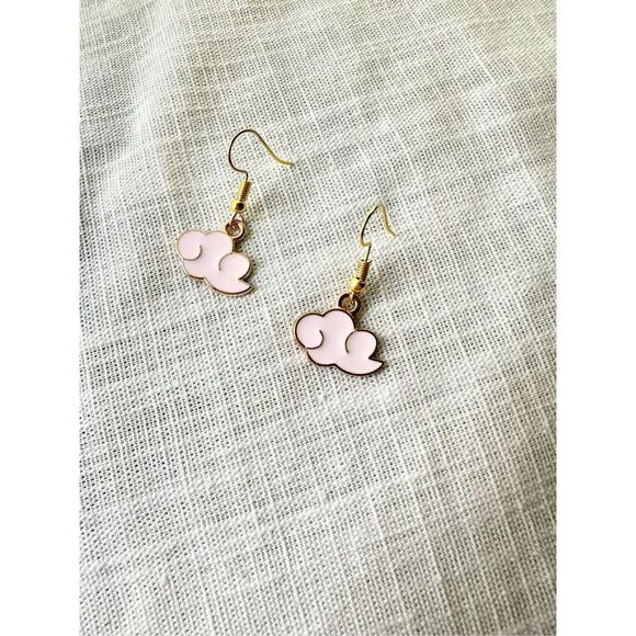 Golden light pink cloud dangle earrings - Picture 1 of 2